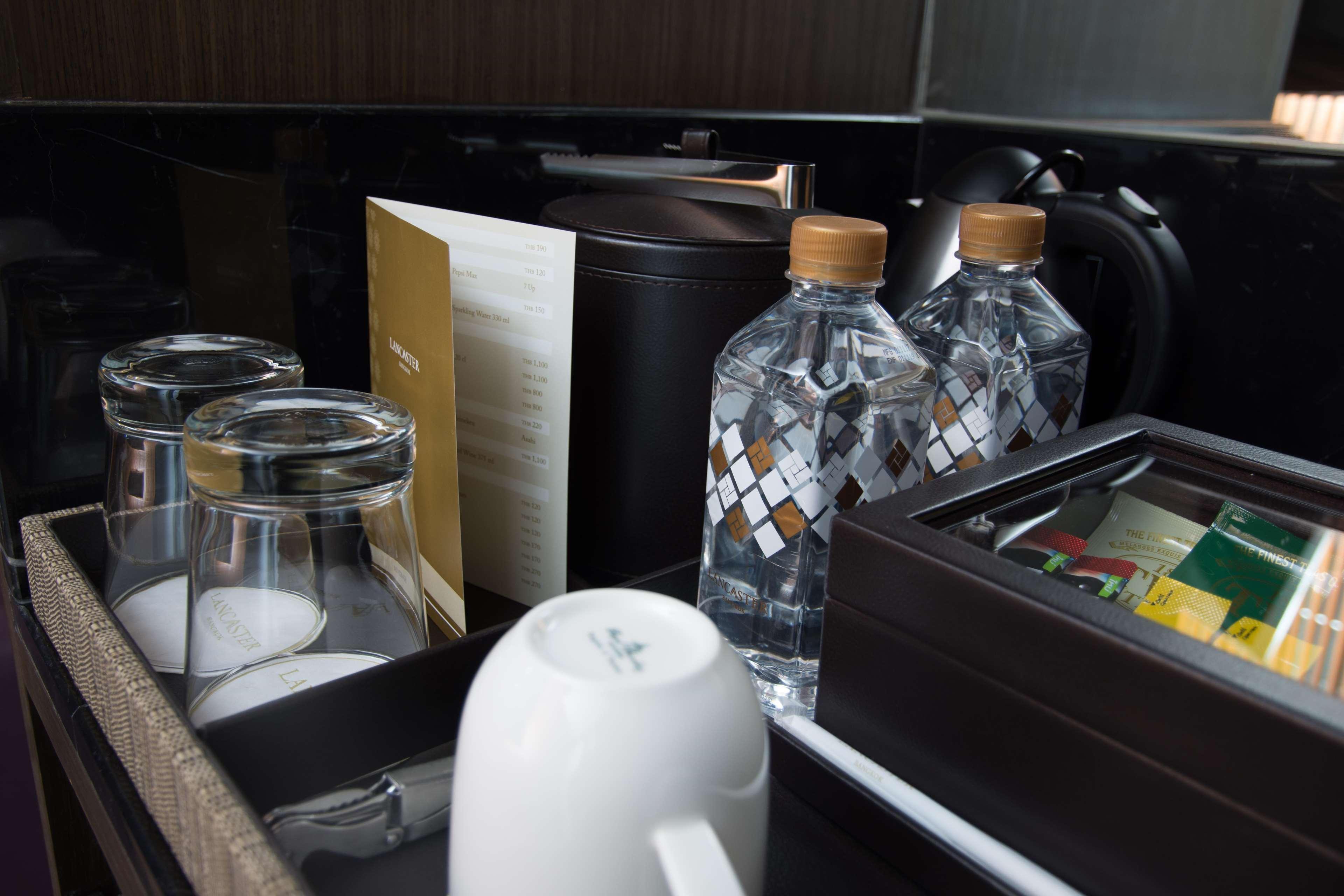 Lancaster Bangkok Hotel Екстериор снимка