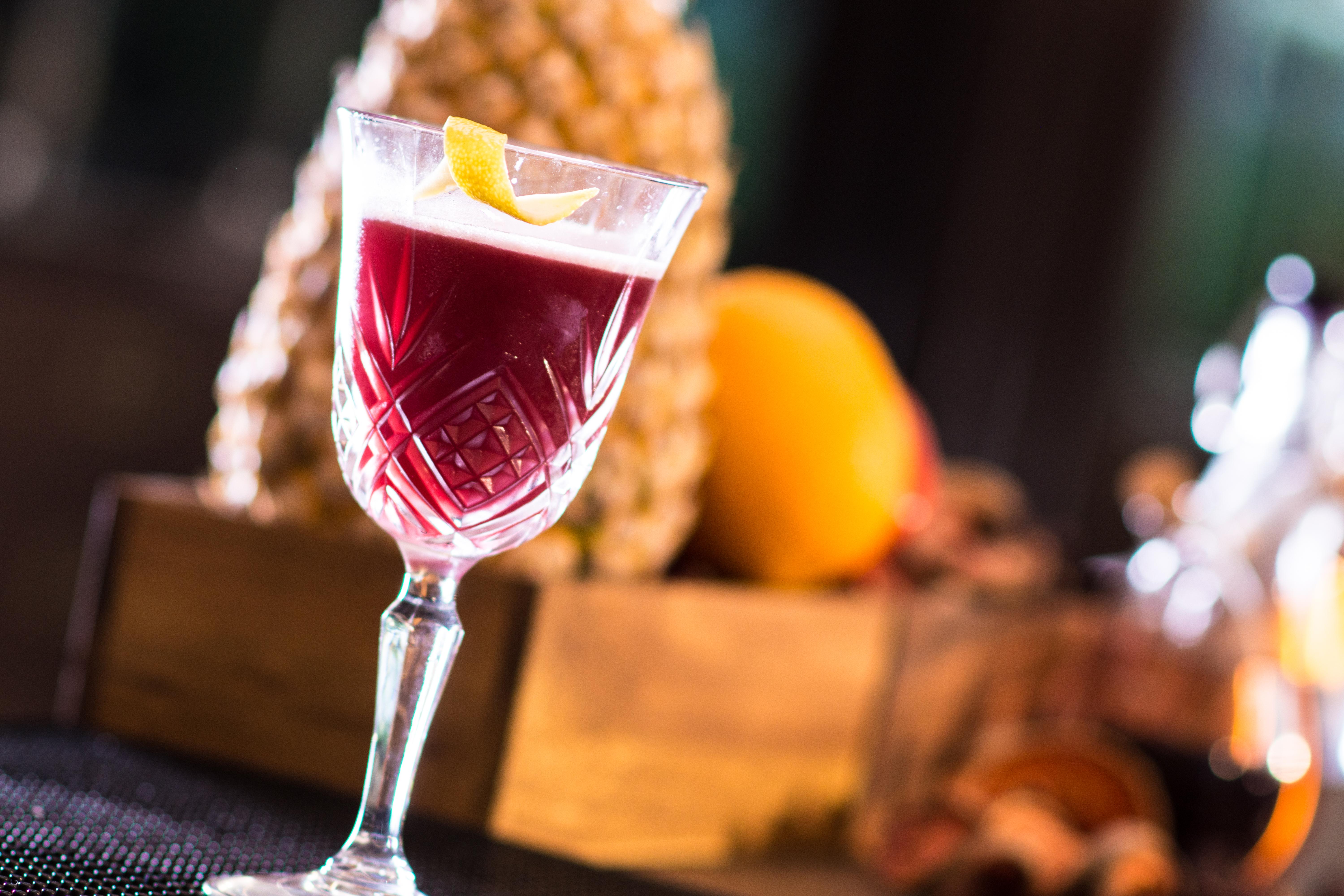 Lancaster Bangkok Hotel Екстериор снимка A Kir Royale
