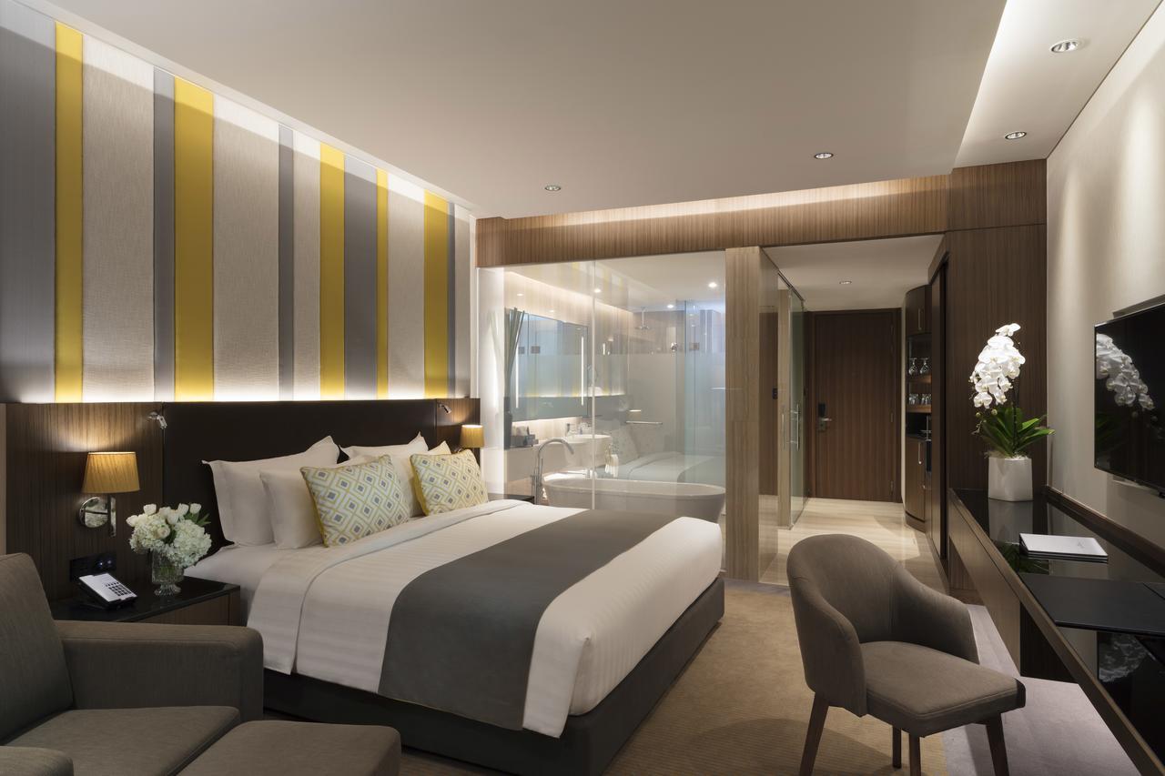 Lancaster Bangkok Hotel Екстериор снимка