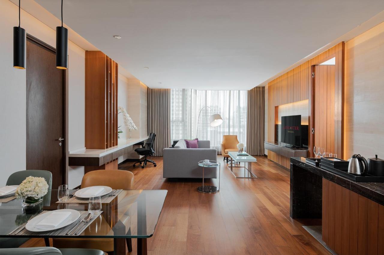 Lancaster Bangkok Hotel Екстериор снимка